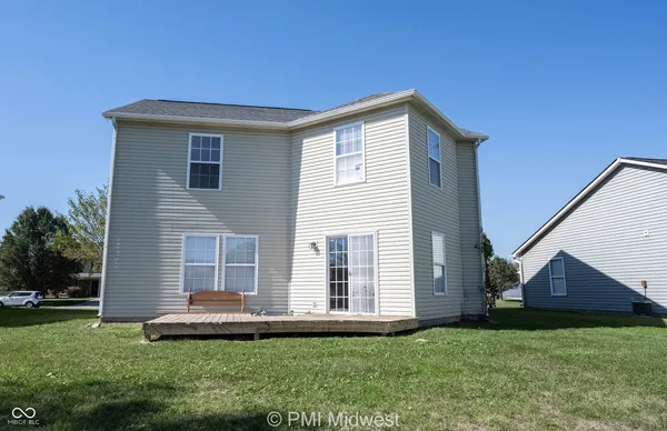 $2,000 | 859 Runnymede Drive, Greenfield, IN 46140