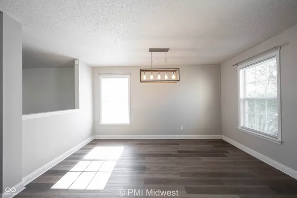 $2,000 | 859 Runnymede Drive, Greenfield, IN 46140