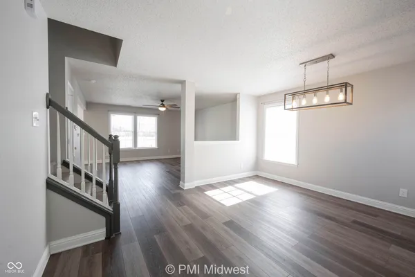 $2,000 | 859 Runnymede Drive, Greenfield, IN 46140