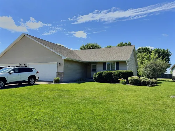 $350,000 | W3183 Westowne Court, Appleton, WI 54915