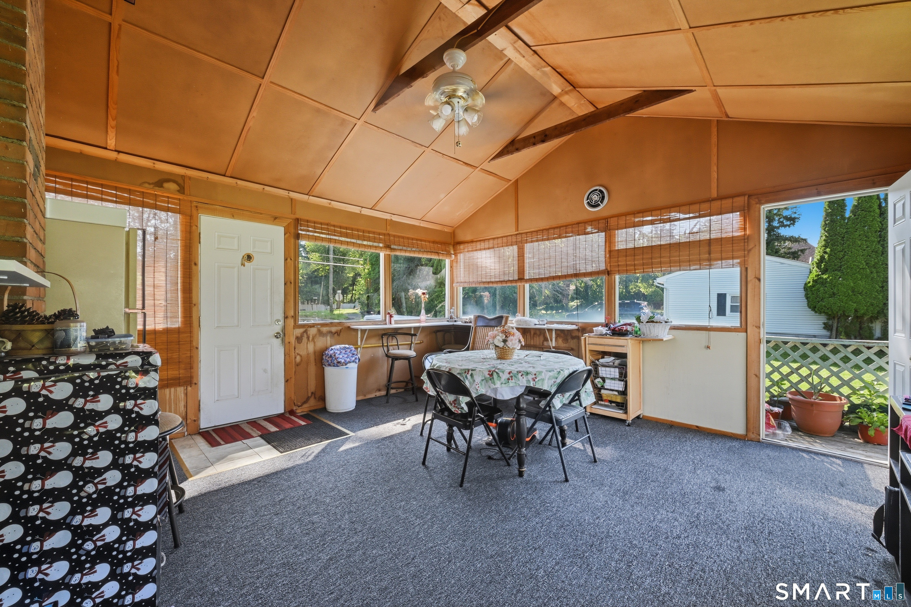 244 Middle River Road Danbury, CT 06811 - Photo 13 of 27 Gallery Image 13