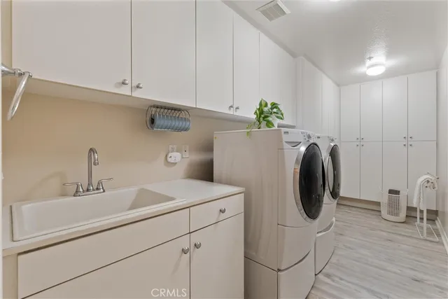 $1,324,000 | 19271 Surfwave Drive, Huntington Beach, CA 92648