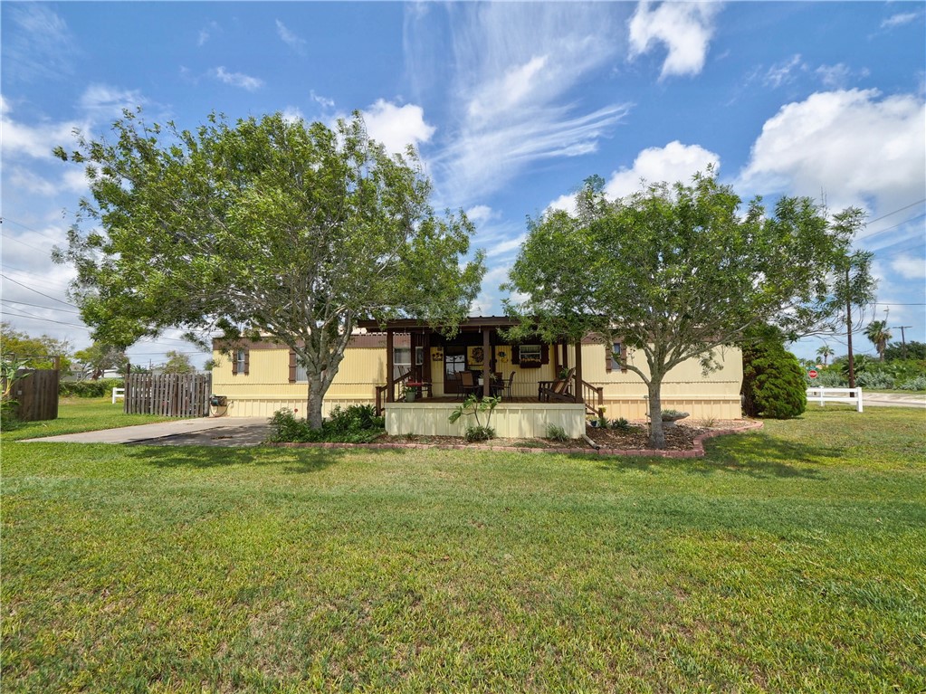 1114 South Euclid Street, Aransas Pass, TX 78336 Compass