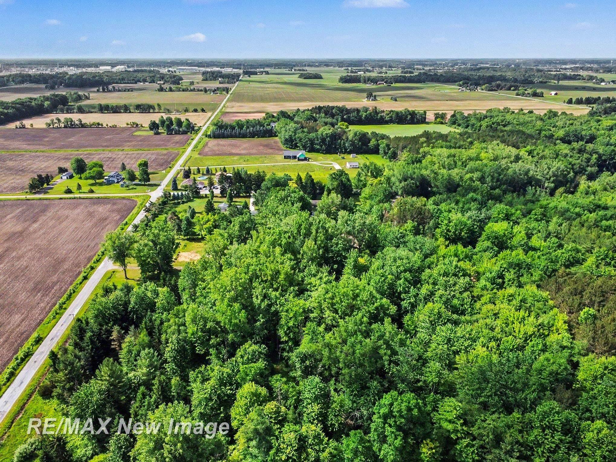 4093 Pruess Road Freeland, MI 48623 - Photo 46 of 53