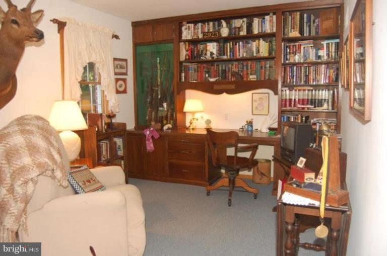 1901 Stockton Road Joppa, MD 21085 - Photo 12 of 13 Den
