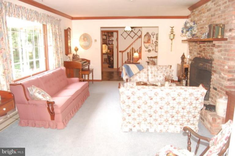 1901 Stockton Road Joppa, MD 21085 - Photo 5 of 13 Living Room