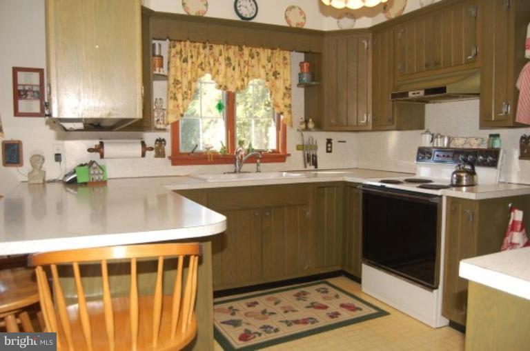 1901 Stockton Road Joppa, MD 21085 - Photo 7 of 13 Kitchen