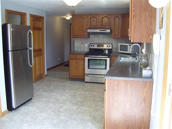 56 Clover Hill Road Northbridge, MA 01588 - Photo 7 of 22 Gallery Image 7
