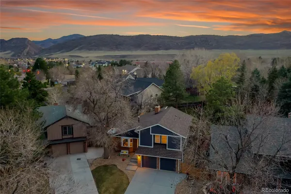 $715,000 | 10866 Half Moon Pass, Littleton, CO 80127