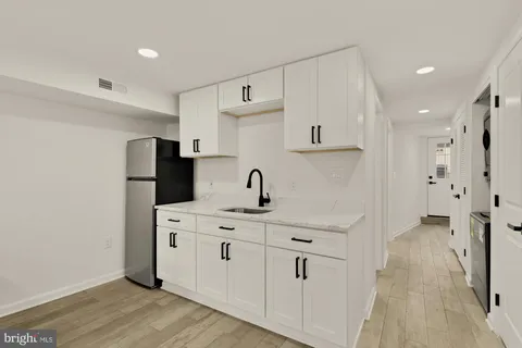 $750,000 | 1120 Owen Place Northeast, Washington, DC 20002