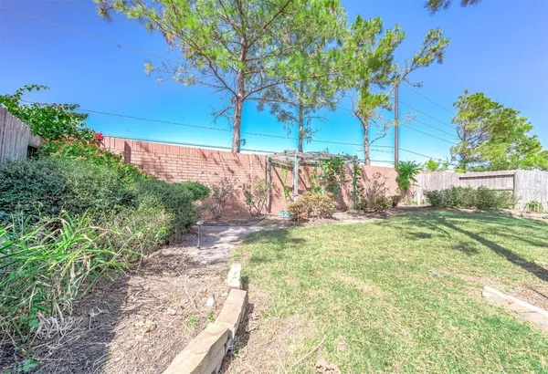$2,650 | 2622 Mountain Sage Drive, Pearland, TX 77584