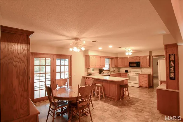 $359,000 | 210 South Patton Street, Newburg, MO 65550