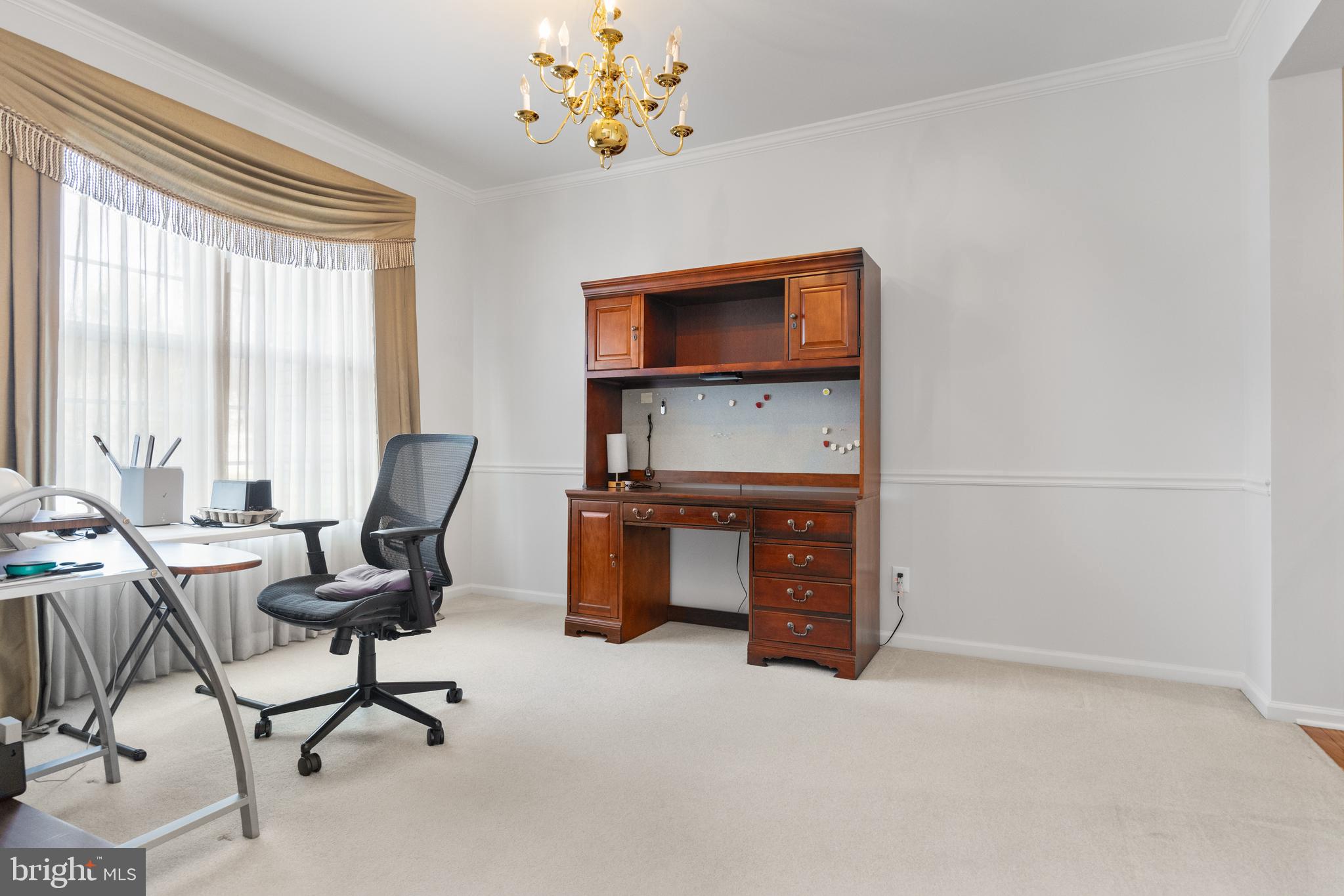 49 Cranberry Lane Delran, NJ 08075 - Photo 15 of 33 a living room with furniture and a flat screen tv