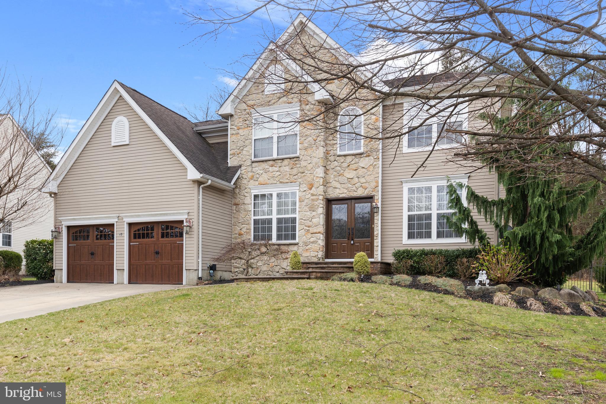 49 Cranberry Lane Delran, NJ 08075 - Photo 2 of 33 a front view of house with yard