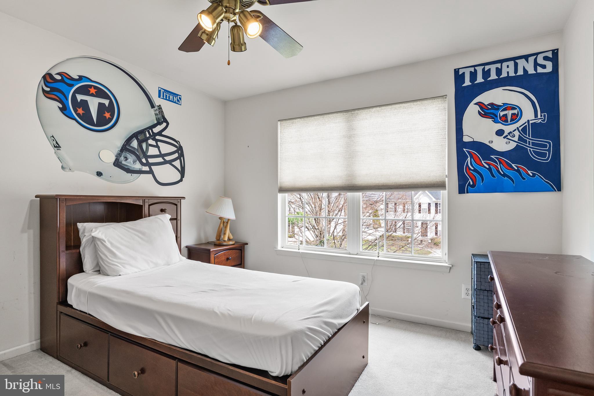 49 Cranberry Lane Delran, NJ 08075 - Photo 22 of 33 a bedroom with a bed and a window