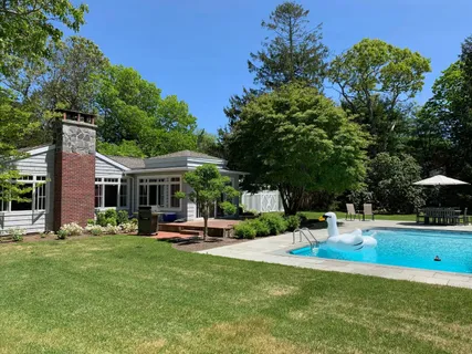 16 Franklin Avenue, Quiogue, NY 11978