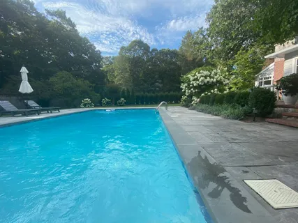 16 Franklin Avenue, Quiogue, NY 11978