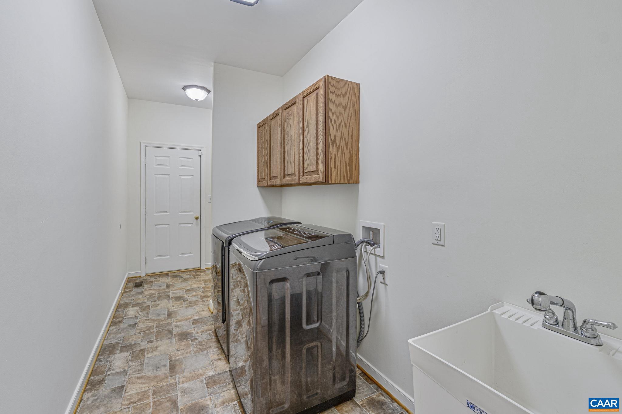 1130 Race Ground Road Rochelle, VA 22738 - Photo 29 of 58 a utility room with dryer and washer
