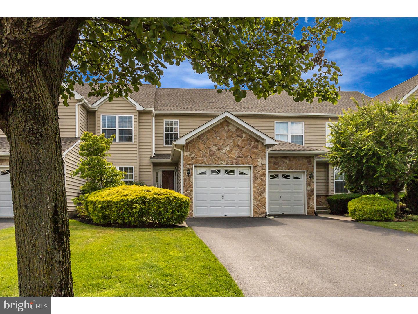 67 Hogan Way Moorestown, NJ 08057 - Photo 2 of 25