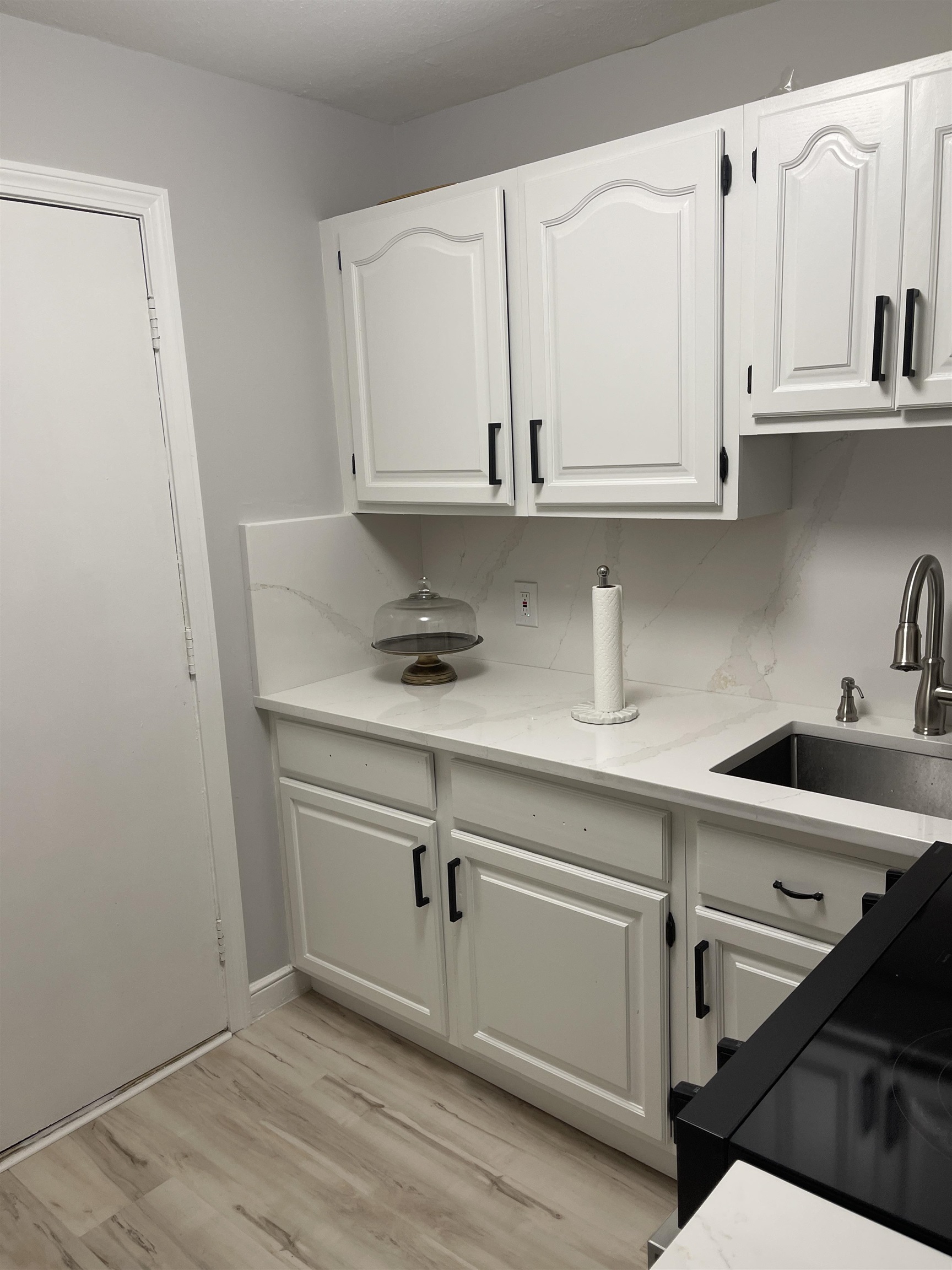 4 Brook Road, Unit 8 Salem, NH 03079 - Photo 2 of 31