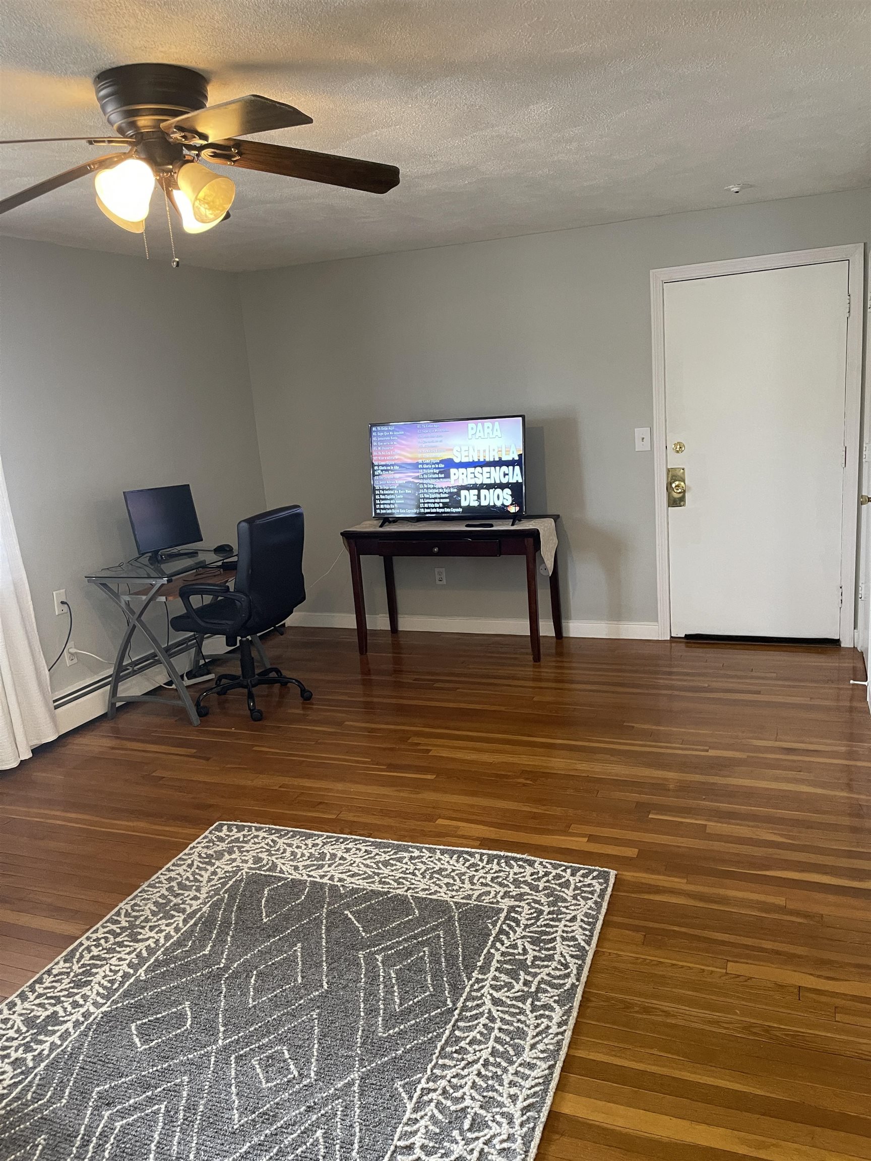 4 Brook Road, Unit 8 Salem, NH 03079 - Photo 4 of 31