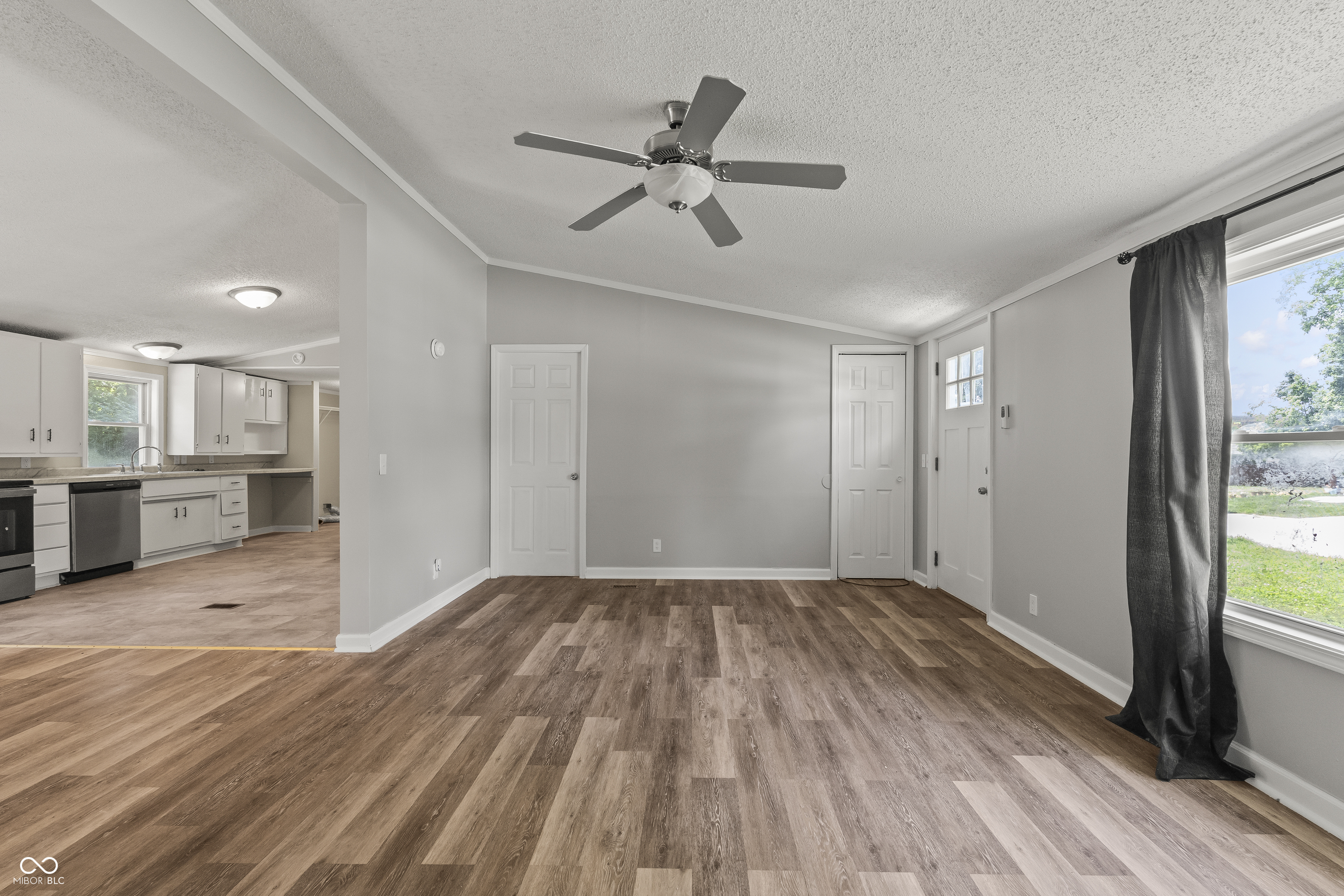 6321 Sharrob Road Indianapolis, IN 46241 - Photo 5 of 29