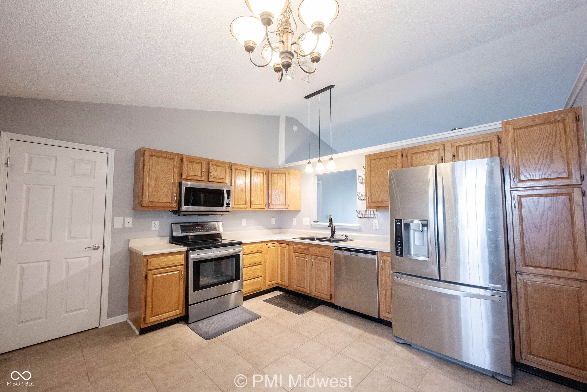 7912 Bitternut Drive Indianapolis, IN 46236 - Photo 5 of 31