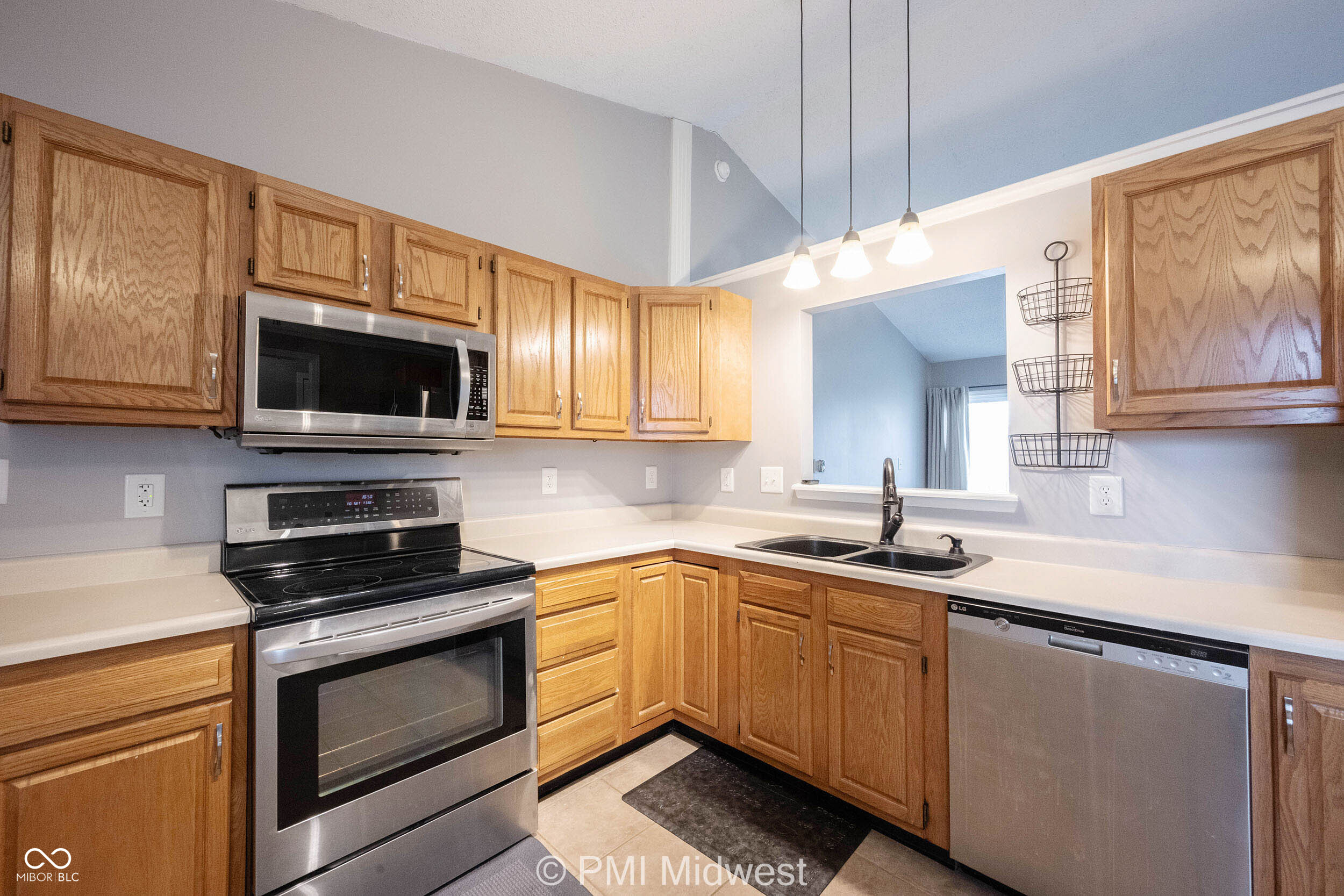 7912 Bitternut Drive Indianapolis, IN 46236 - Photo 6 of 31