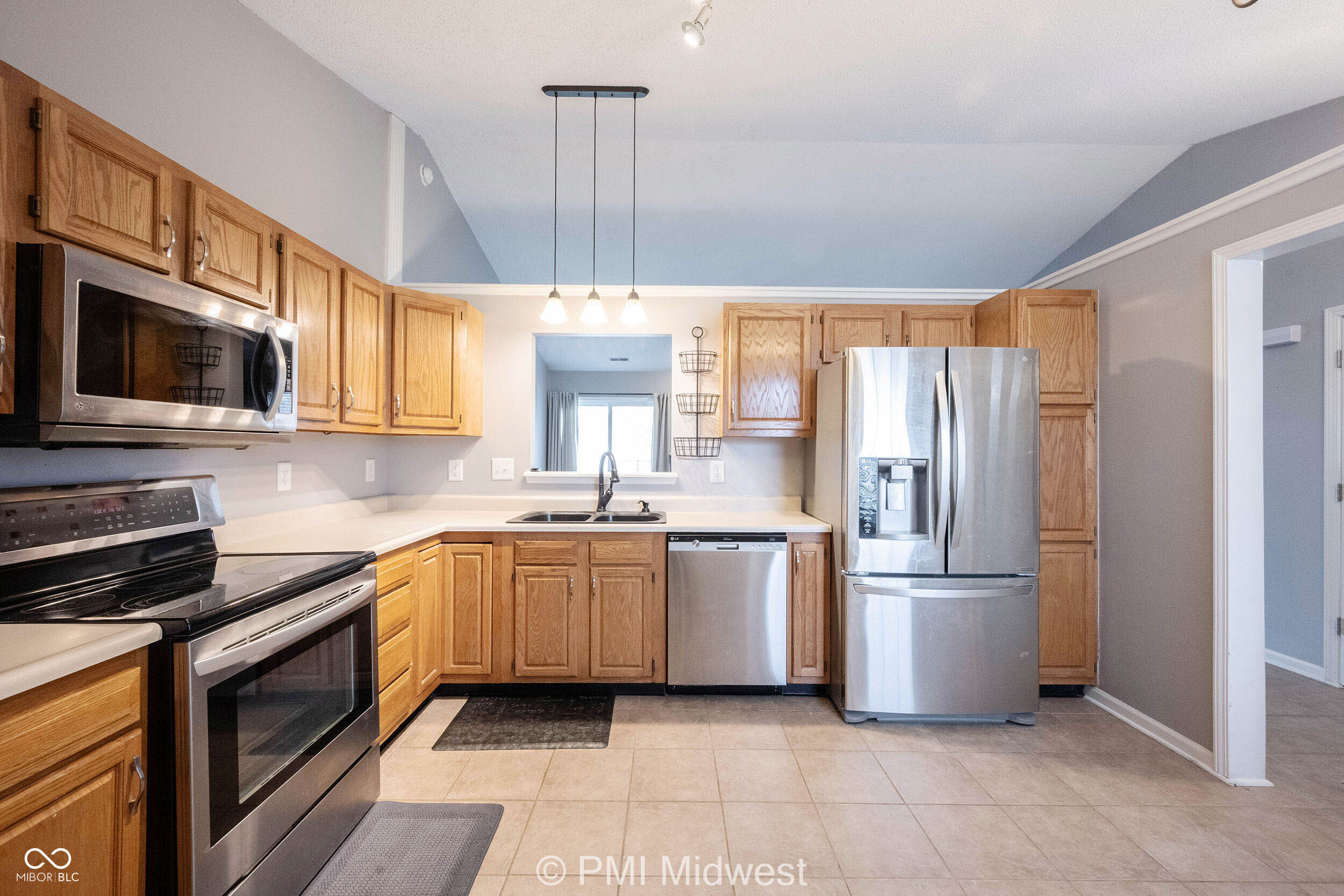 7912 Bitternut Drive Indianapolis, IN 46236 - Photo 7 of 31