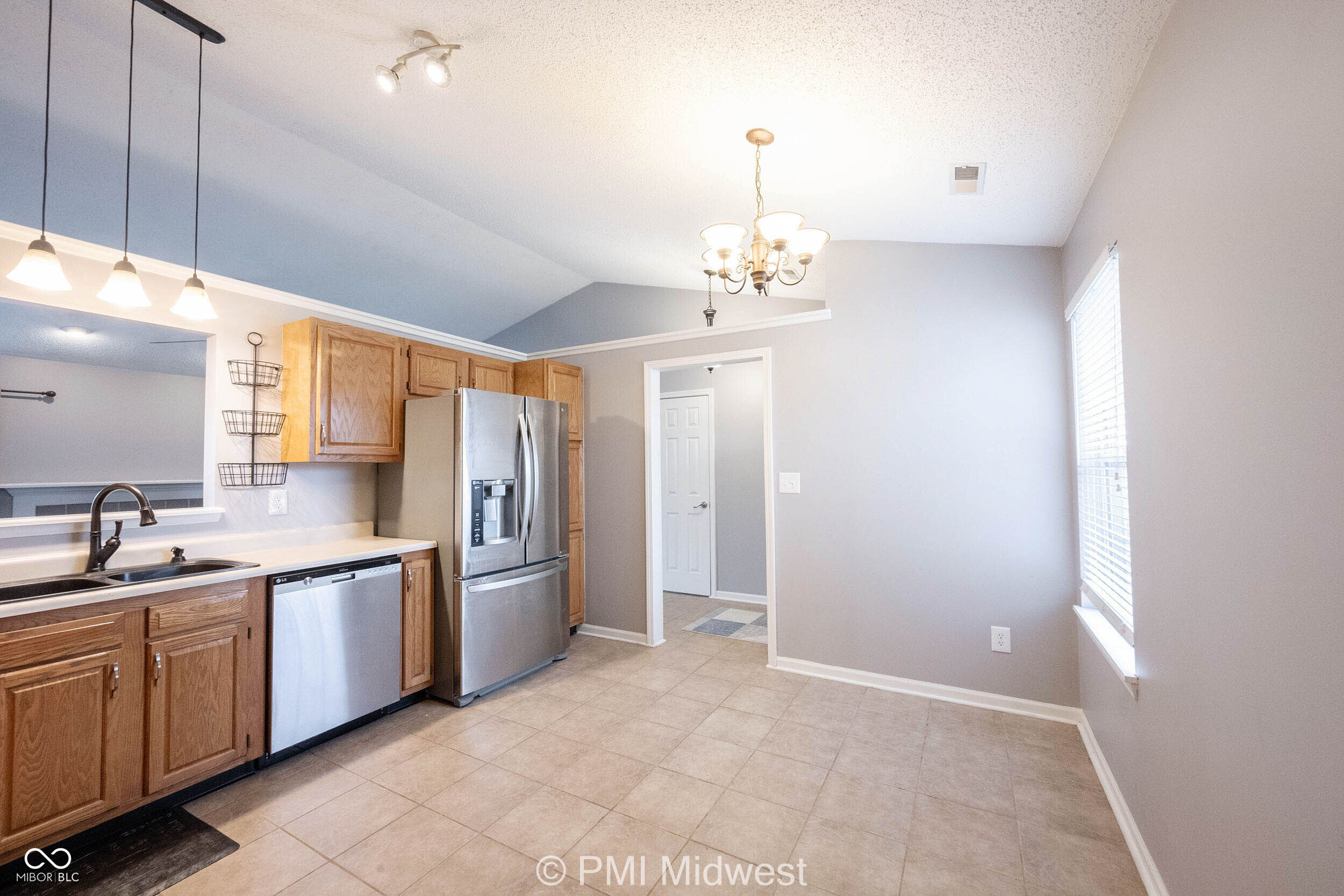 7912 Bitternut Drive Indianapolis, IN 46236 - Photo 8 of 31