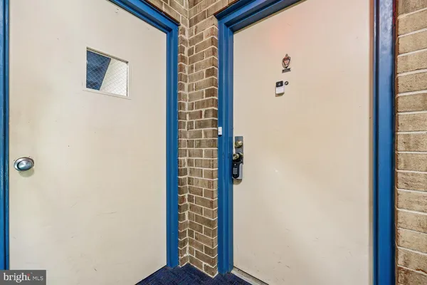 $250,000 | 452 Girard Street, Unit 356, Gaithersburg, MD 20877