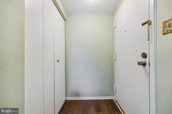 $250,000 | 452 Girard Street, Unit 356, Gaithersburg, MD 20877