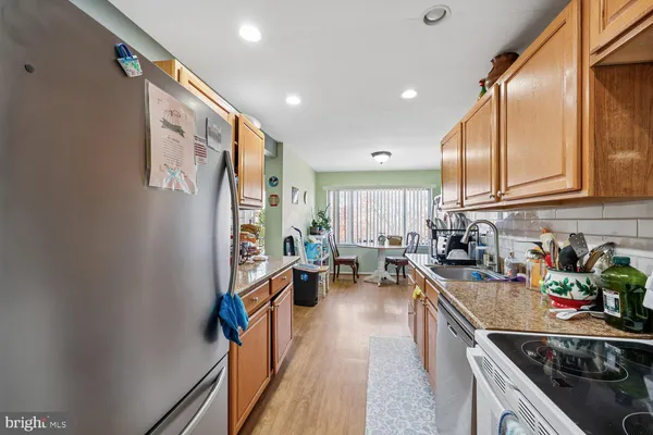 $250,000 | 452 Girard Street, Unit 356, Gaithersburg, MD 20877