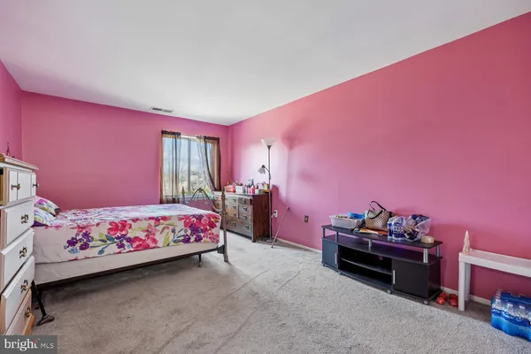 $250,000 | 452 Girard Street, Unit 356, Gaithersburg, MD 20877