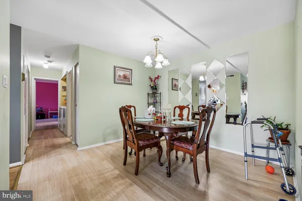 $250,000 | 452 Girard Street, Unit 356, Gaithersburg, MD 20877