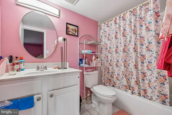 $250,000 | 452 Girard Street, Unit 356, Gaithersburg, MD 20877