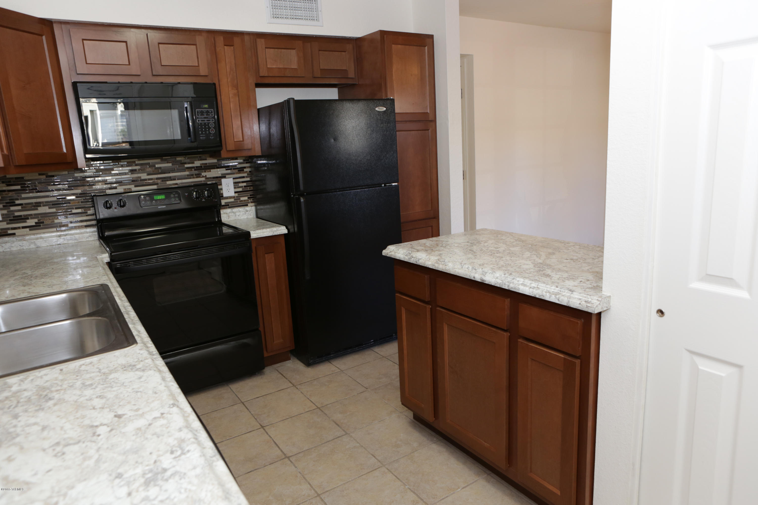 2749 West Anklam Road, Unit B Tucson, AZ 85745 - Photo 2 of 41 Gallery Image 2