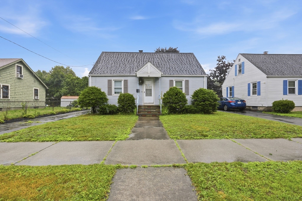 63 Fordham Street Springfield, MA 01104 - Photo 3 of 39
