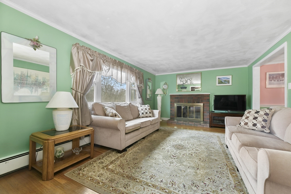69 Goshen Road Dedham, MA 02026 - Photo 8 of 25 Gallery Image 8