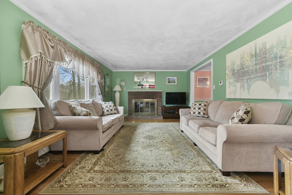 69 Goshen Road Dedham, MA 02026 - Photo 9 of 25 Gallery Image 9