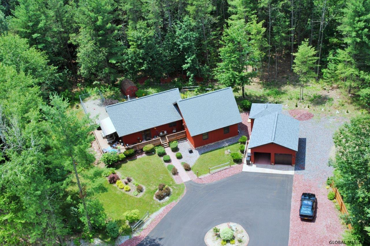 178 Aviation Road Queensbury, NY 12804 - Photo 4 of 55 Photo 4