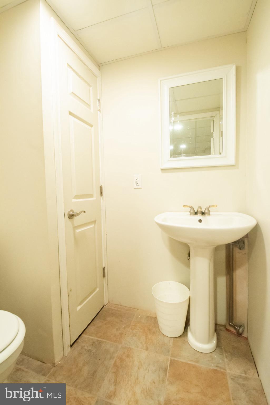 321 Warren Road Hatboro, PA 19040 - Photo 34 of 48 Bathroom