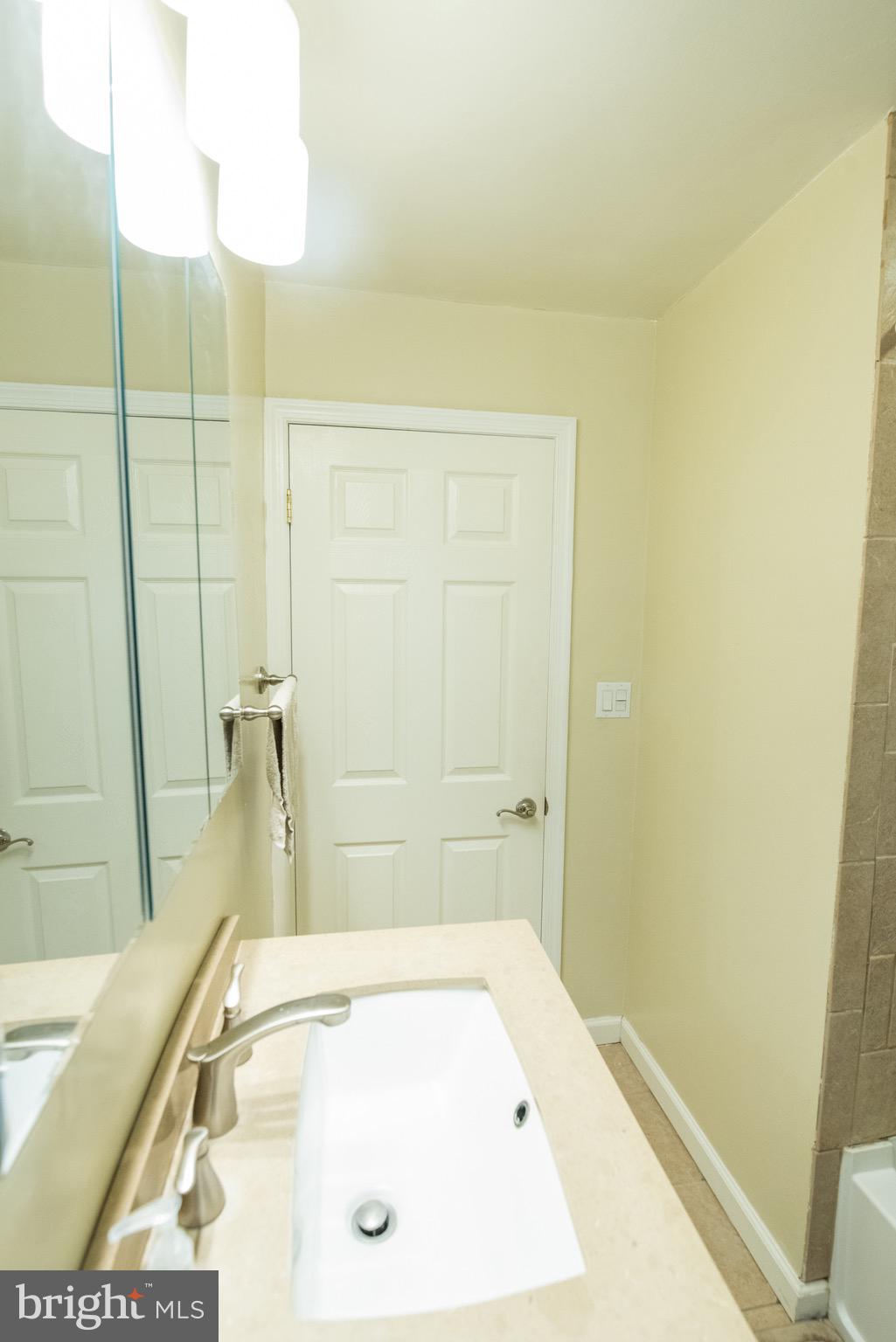 321 Warren Road Hatboro, PA 19040 - Photo 36 of 48 Bathroom