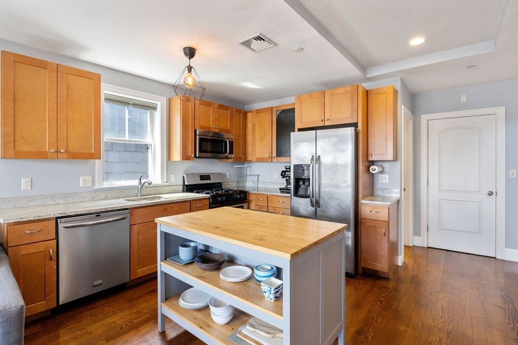 113 Pleasant Street, Unit 6 Boston, MA 02125 - Photo 3 of 22