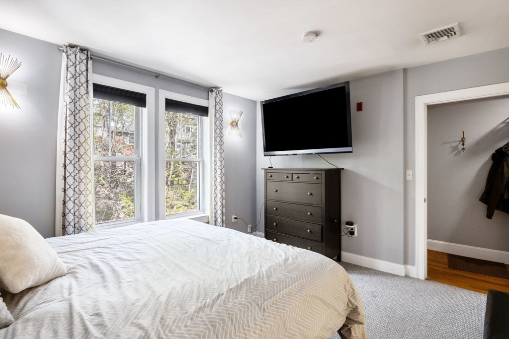 113 Pleasant Street, Unit 6 Boston, MA 02125 - Photo 8 of 22