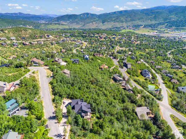 $590,000 | 7400 Hitching Post Drive, Unit 213, Park City, UT 84098