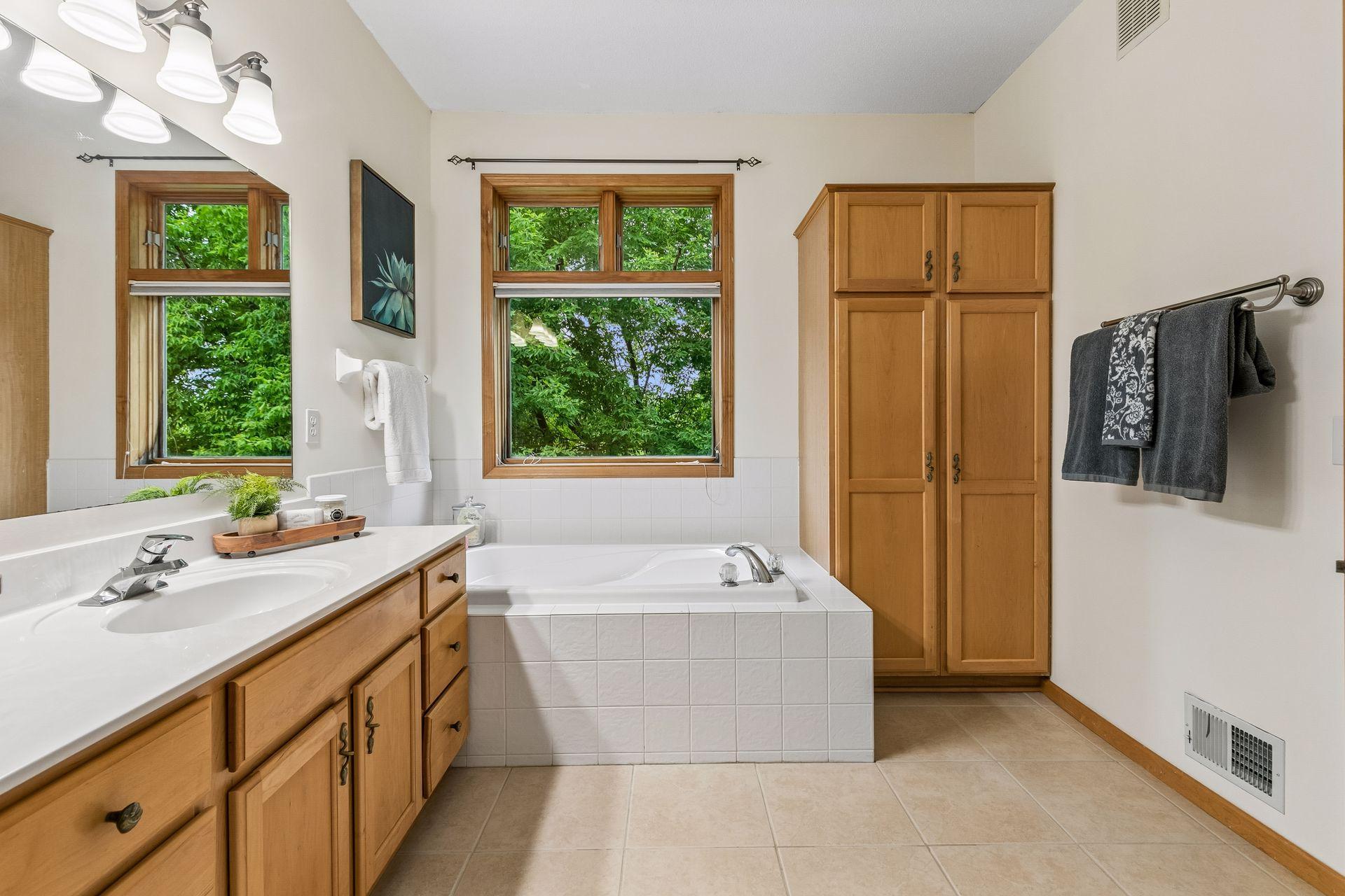 14314 Robin Road Northeast Prior Lake, MN 55372 - Photo 17 of 51