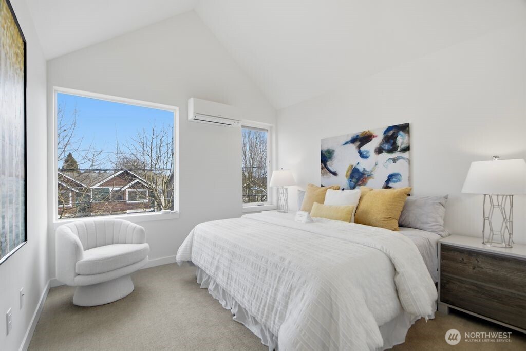 8553 Midvale Avenue North, Unit C Seattle, WA 98103 - Photo 13 of 21