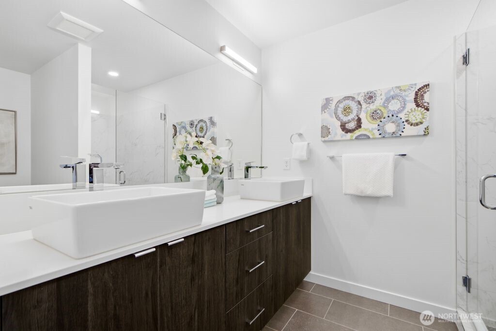 8553 Midvale Avenue North, Unit C Seattle, WA 98103 - Photo 15 of 21