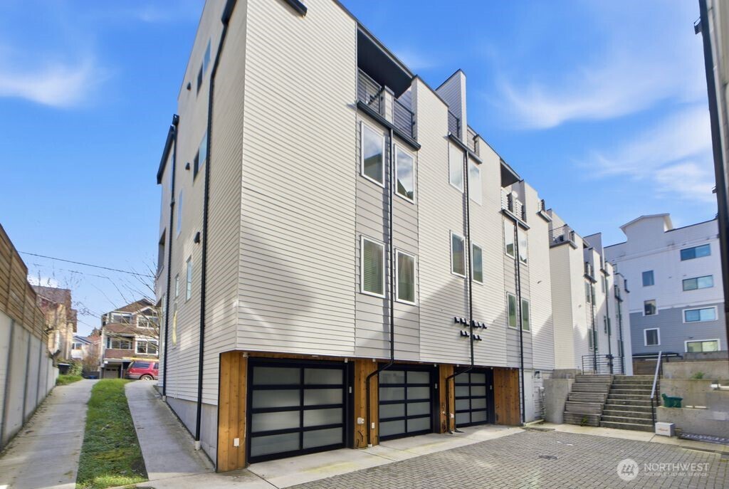 8553 Midvale Avenue North, Unit C Seattle, WA 98103 - Photo 21 of 21